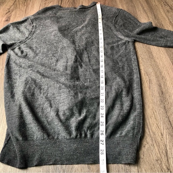 Vince Wool Cashmere Cardigan Women’s S Charcoal Lightweight Academia Chic Modern - Picture 5 of 8